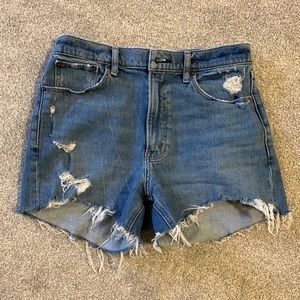 A&F, 4" mom shorts - 28